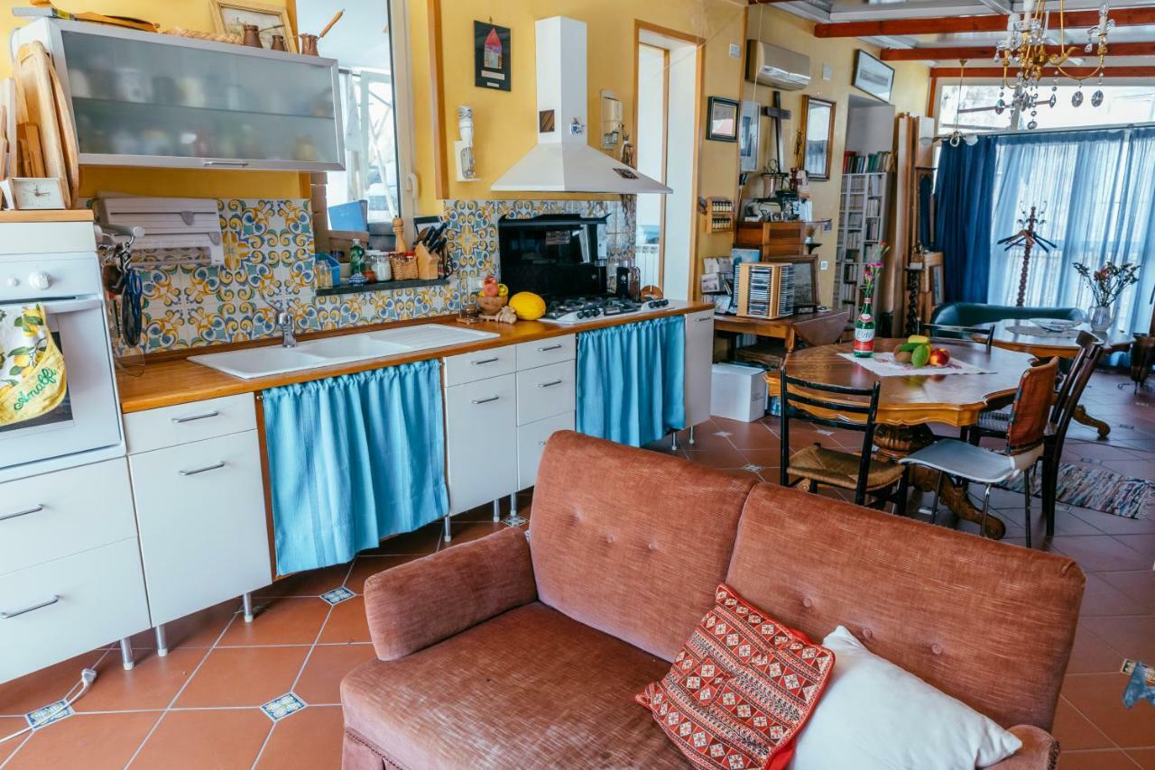 Lemon Tree Terrace Apartment *