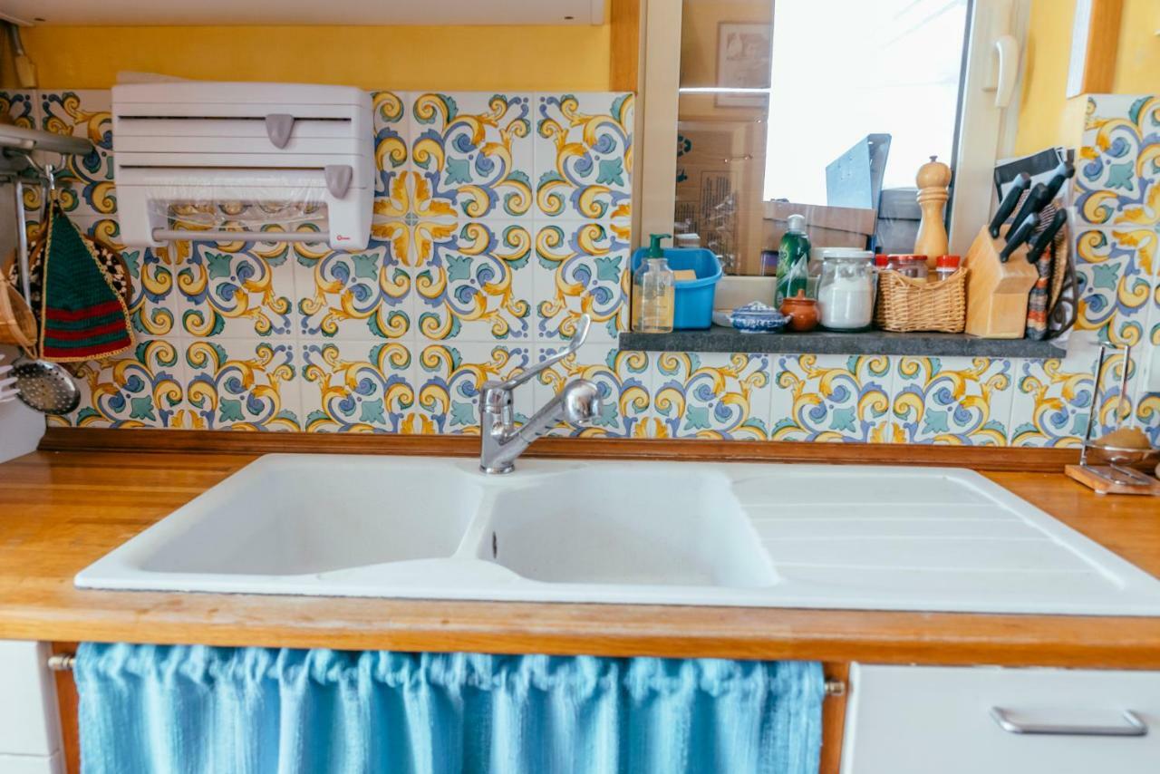 Lemon Tree Terrace Apartment Naples